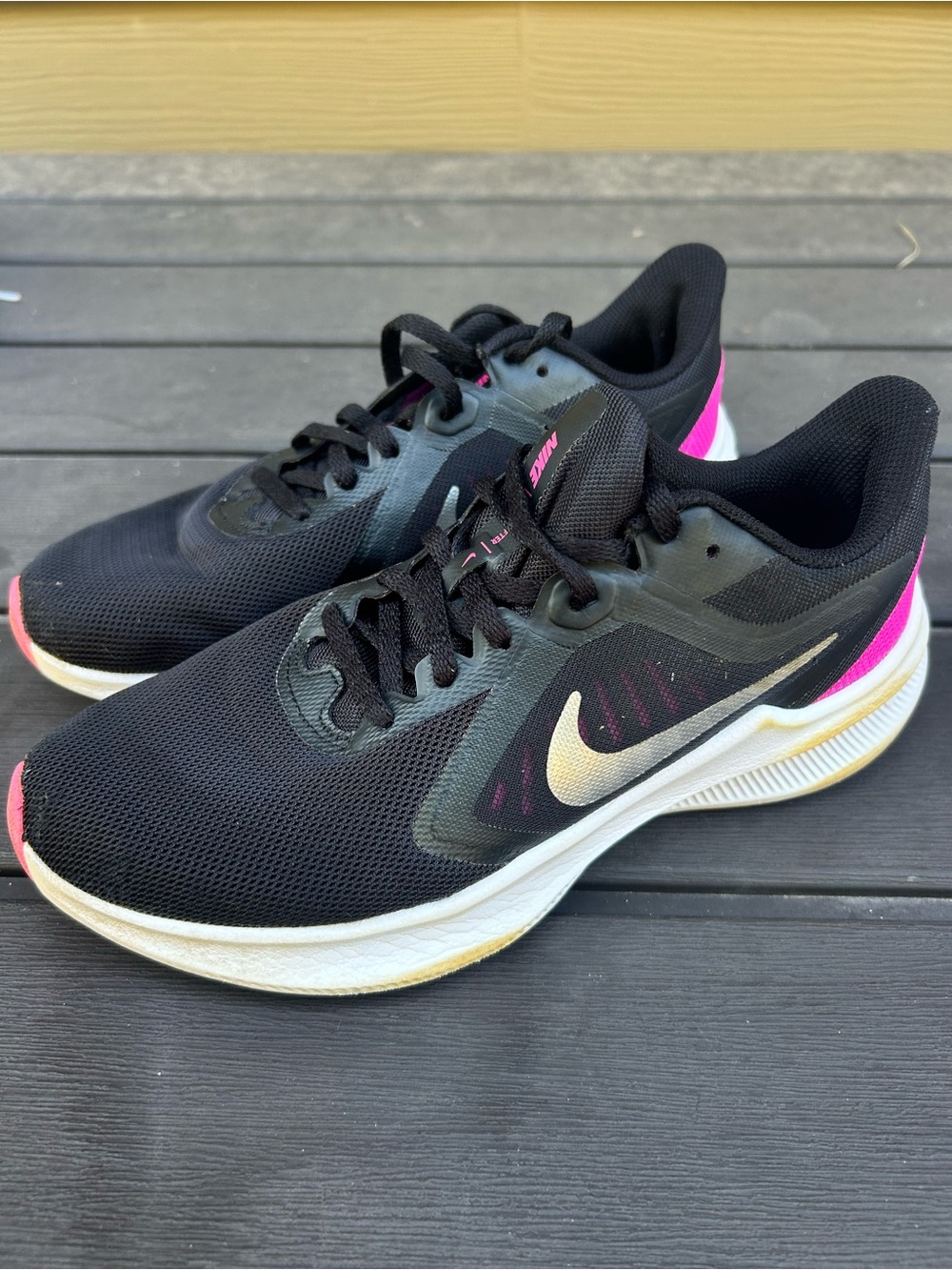 Nike Womens Downshifter 10 Black Pink Running Shoes Sneakers Size 7